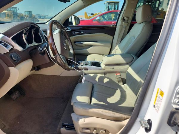 2012 CADILLAC SRX Luxury