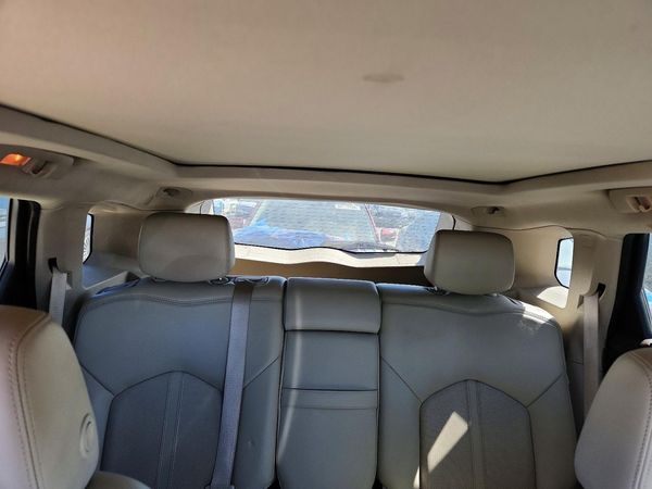 2012 CADILLAC SRX Luxury