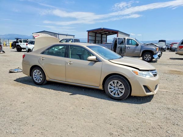 2012 TOYOTA CAMRY
