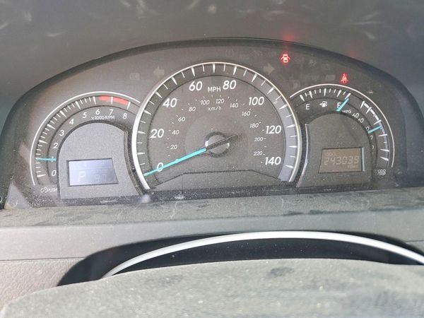 2012 TOYOTA CAMRY