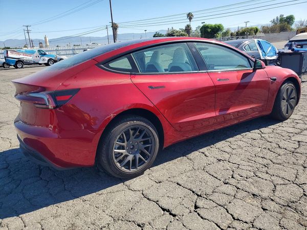 2026 TESLA MODEL 3