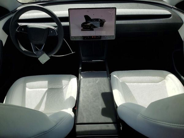 2026 TESLA MODEL 3