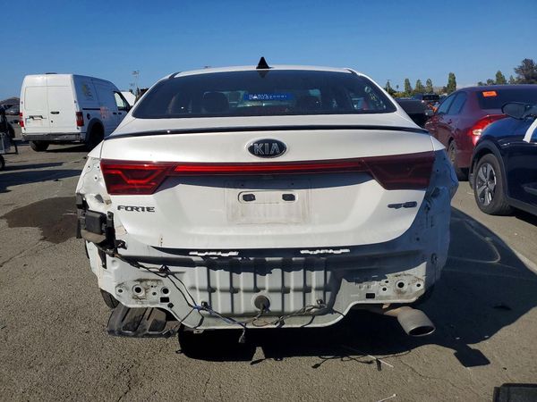 2021 KIA FORTE GT Line