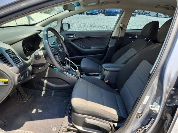 2017 KIA FORTE LX Popular, S