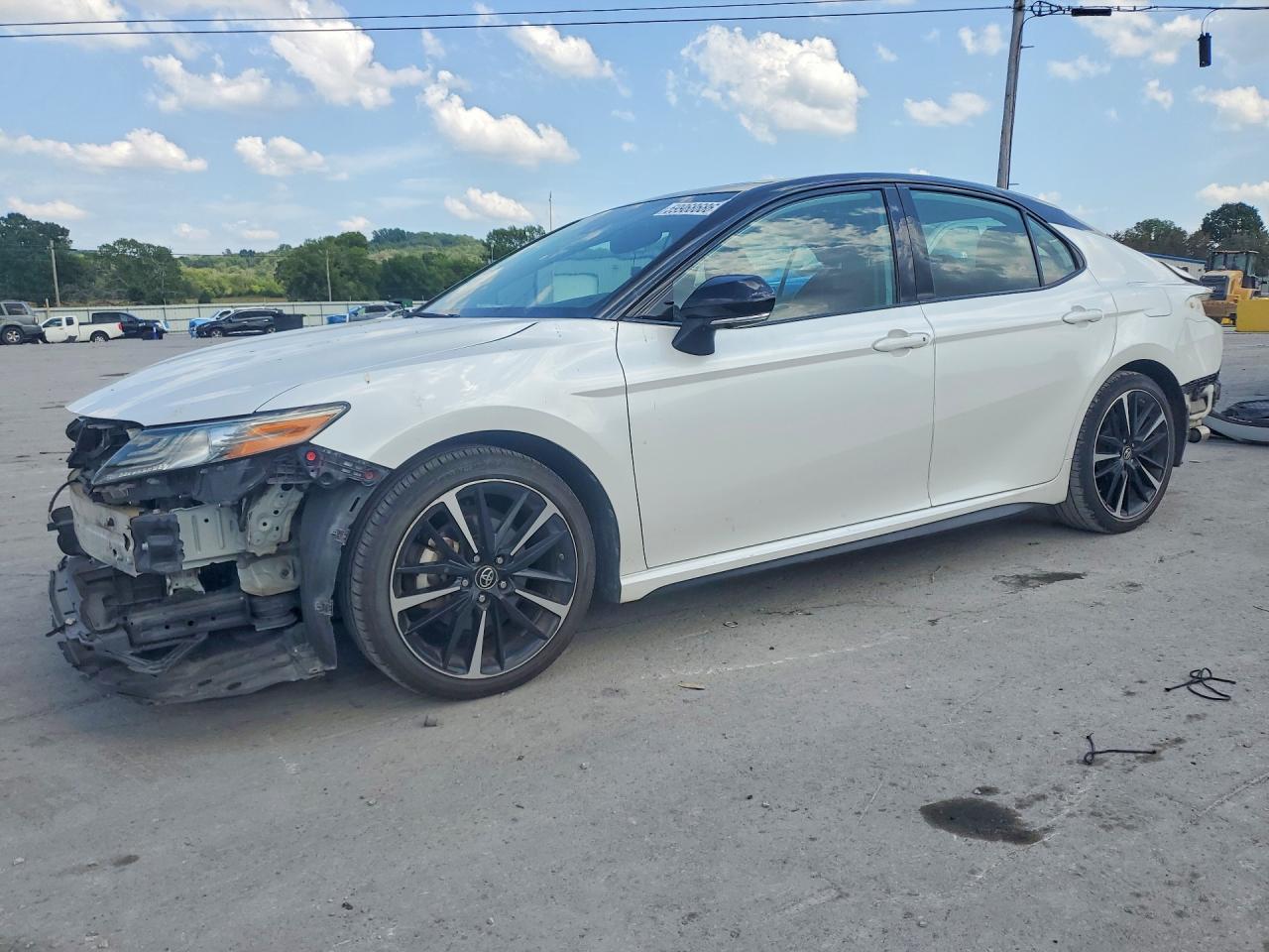 2019 TOYOTA CAMRY