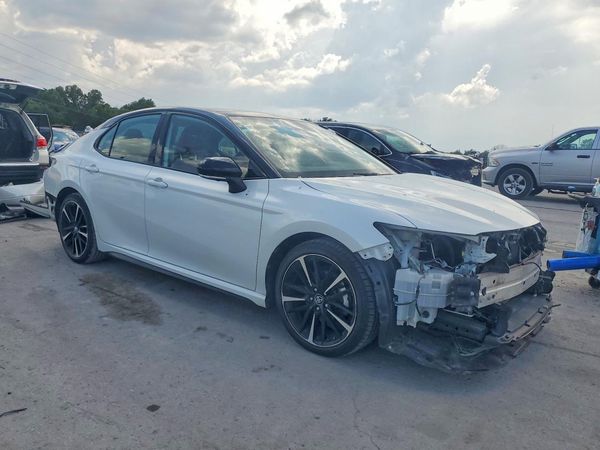 2019 TOYOTA CAMRY