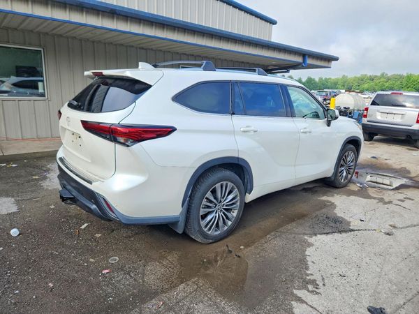 2020 TOYOTA HIGHLANDER Platinum