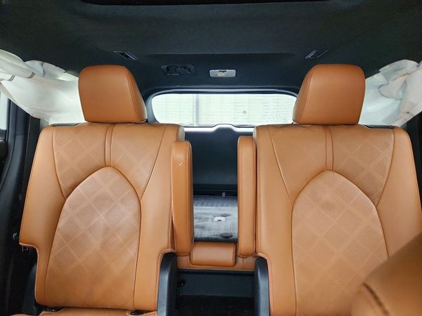 2020 TOYOTA HIGHLANDER Platinum