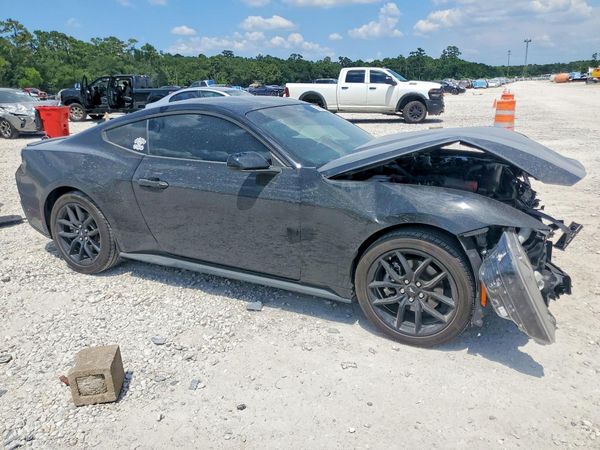 2025 FORD MUSTANG
