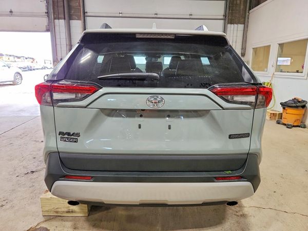 2023 TOYOTA RAV4 Adventure