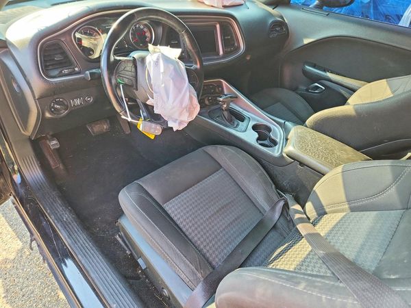 2019 DODGE CHALLENGER SXT