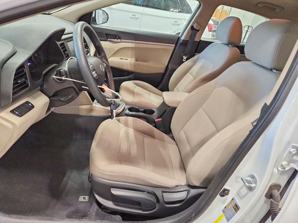 2019 HYUNDAI ELANTRA