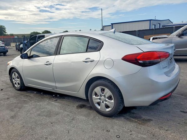 2017 KIA FORTE LX Base