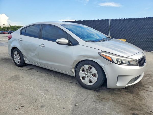 2017 KIA FORTE LX Base