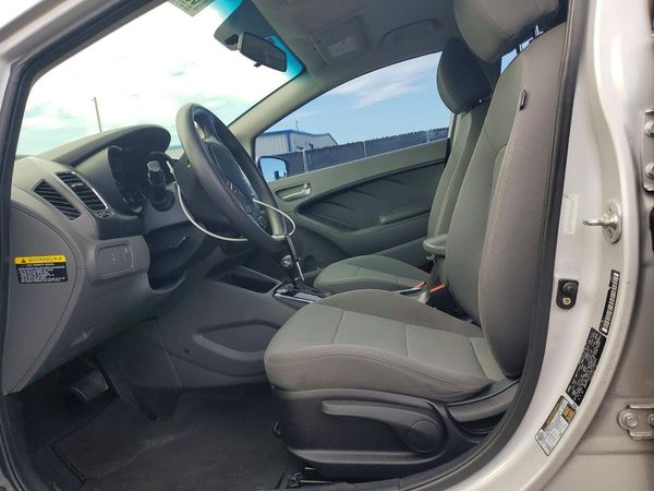2017 KIA FORTE LX Base