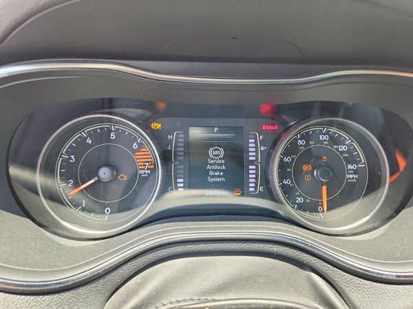 2019 JEEP CHEROKEE LATITUDE FWD
