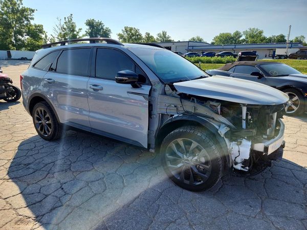 2022 KIA SORENTO EX