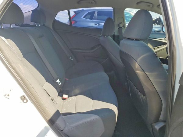 2015 KIA OPTIMA GL - Middle-low