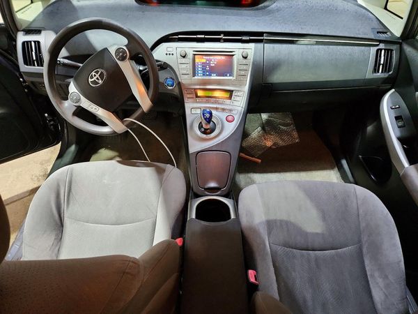 2012 TOYOTA PRIUS