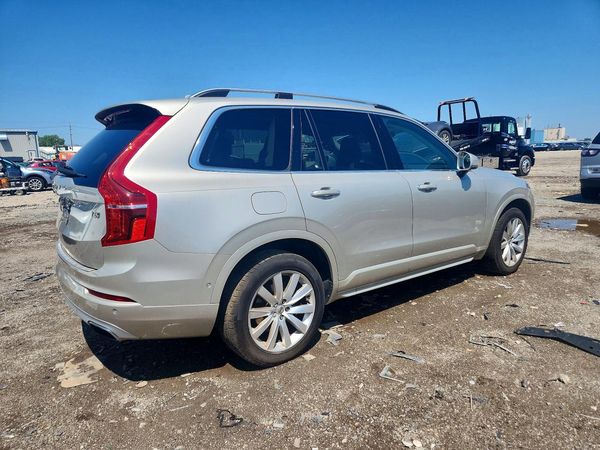 2016 VOLVO XC90 SV42 Momentum