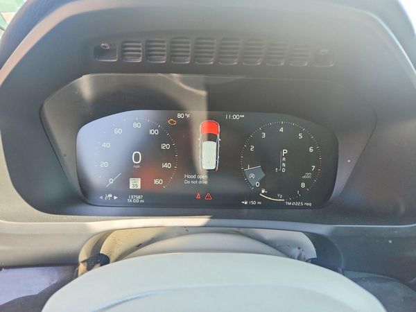 2016 VOLVO XC90 SV42 Momentum