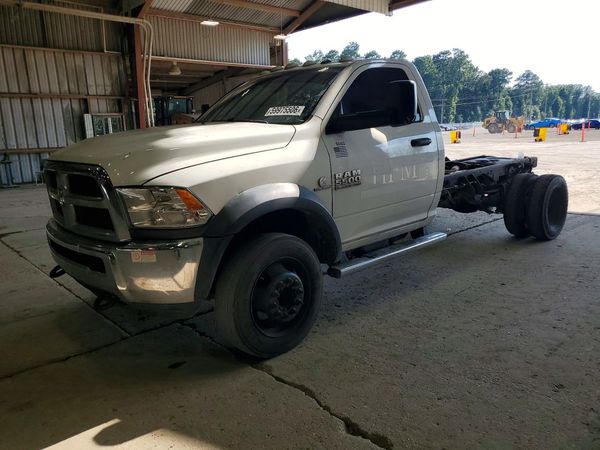 2015 RAM 5500 REG CAB CHASSIS