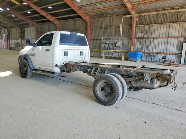 2015 RAM 5500 REG CAB CHASSIS