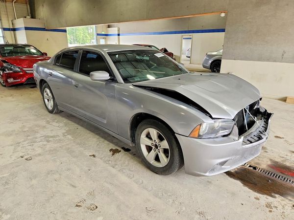 2014 DODGE CHARGER SE