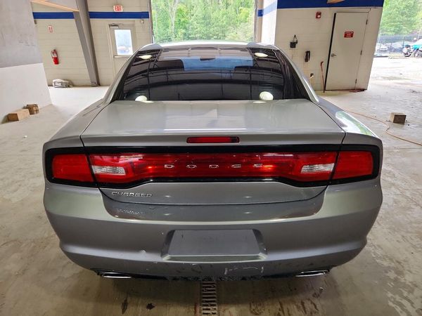 2014 DODGE CHARGER SE