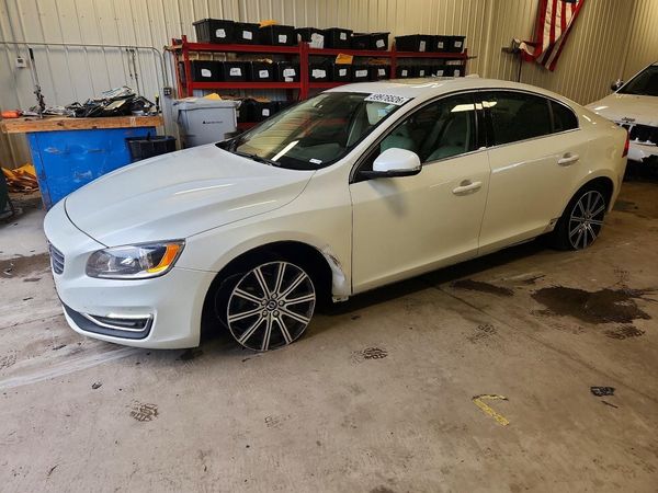 2018 VOLVO S60