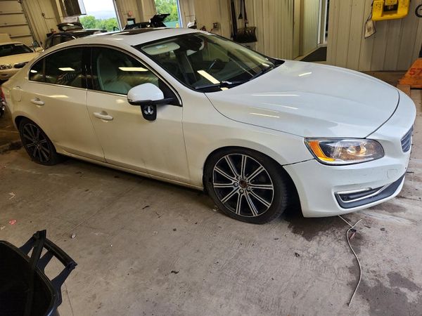 2018 VOLVO S60