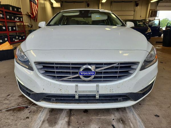 2018 VOLVO S60