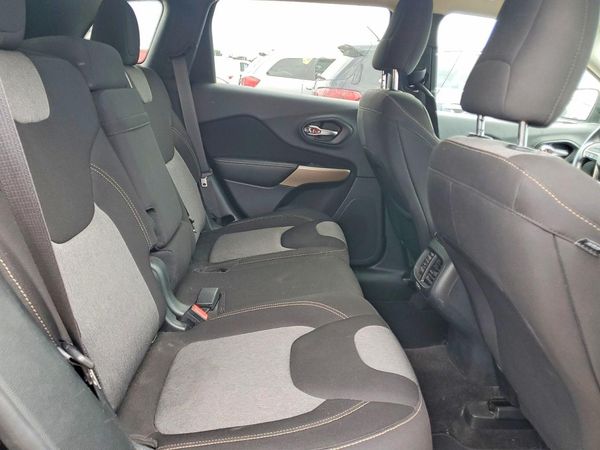 2018 JEEP CHEROKEE LATITUDE FWD