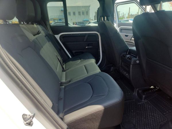 2025 LAND ROVER DEFENDER 110 S