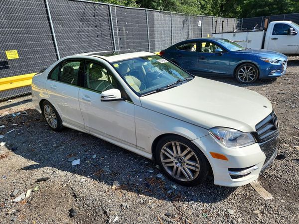 2012 MERCEDES-BENZ C C300 4-MATIC