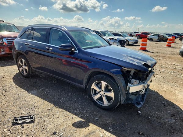 2017 MERCEDES-BENZ GLC GLC300