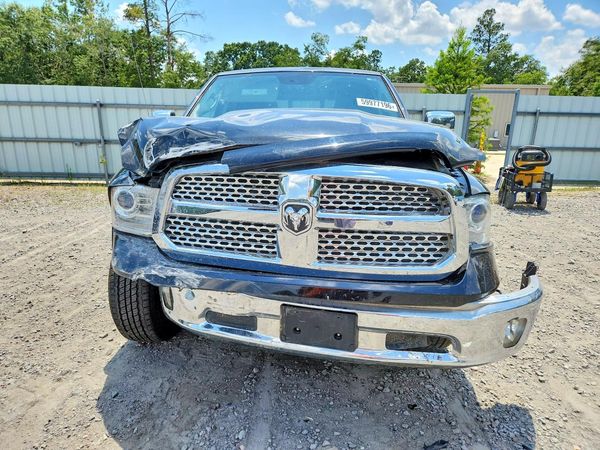 2016 RAM 1500 LARAMIE CREW CAB 4X4