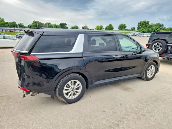 2023 KIA CARNIVAL LX, LX Seat Package