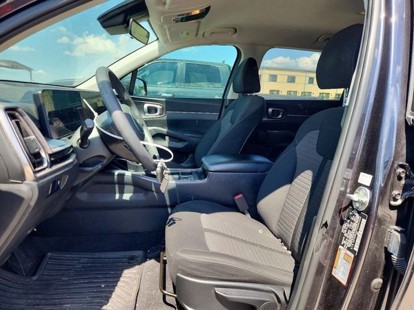 2025 KIA SORENTO LX
