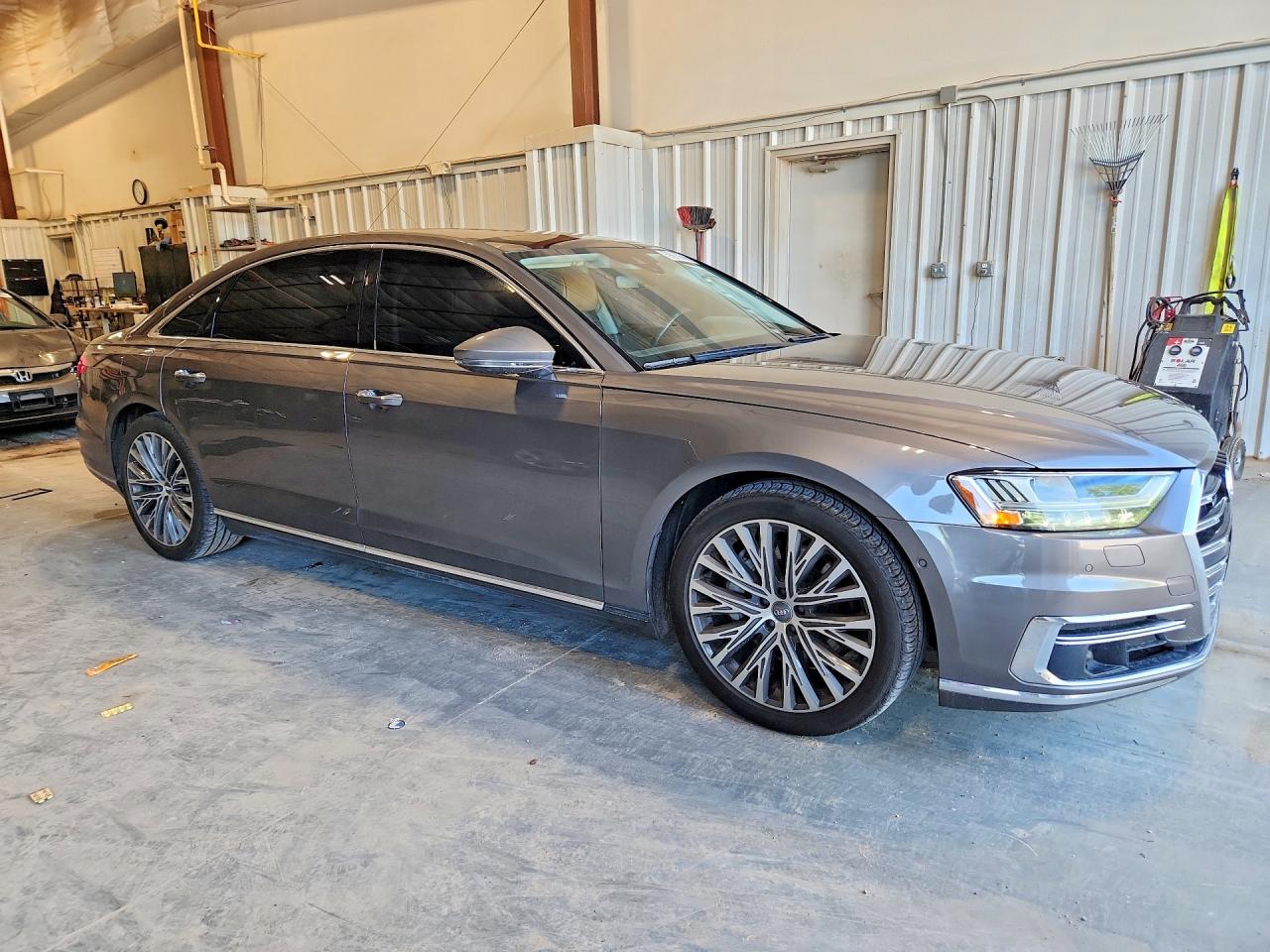 2019 AUDI A8 quattro L