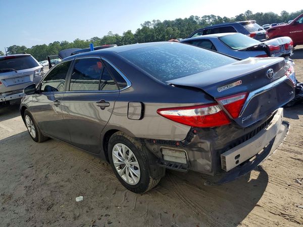 2016 TOYOTA CAMRY