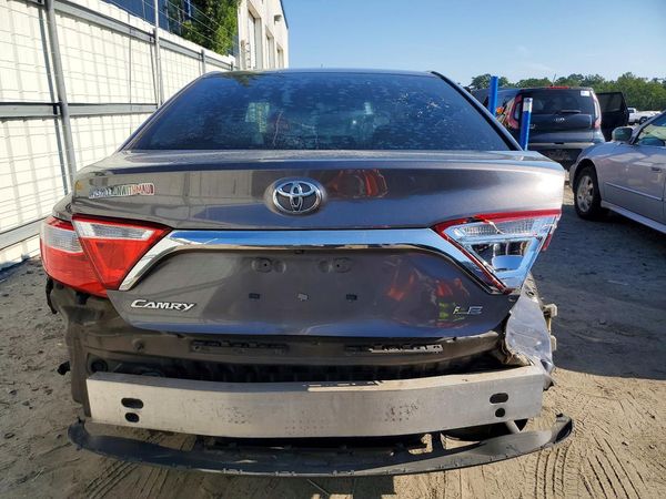 2016 TOYOTA CAMRY