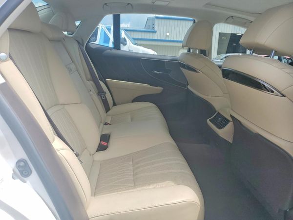 2019 LEXUS LS 500