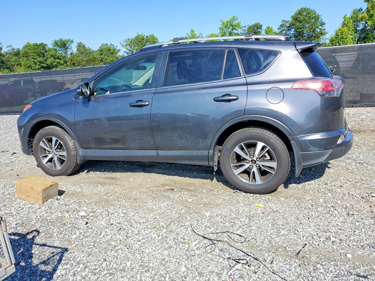 2016 TOYOTA RAV4 XLE (M Grade)