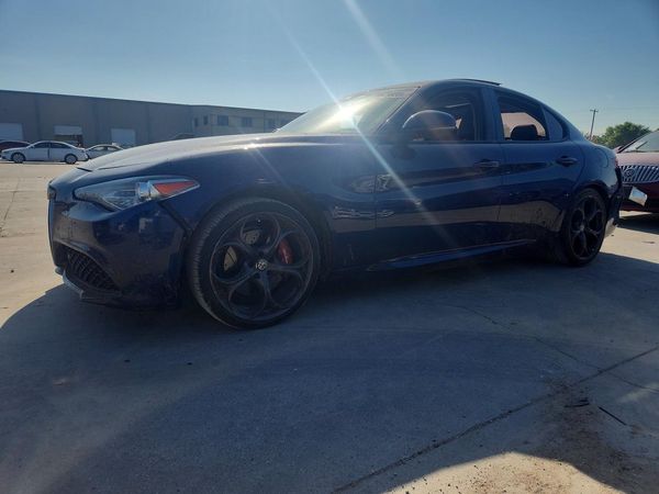 2017 ALFA ROMEO GIULIA TI RWD