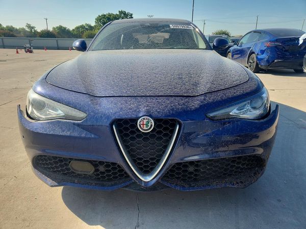 2017 ALFA ROMEO GIULIA TI RWD