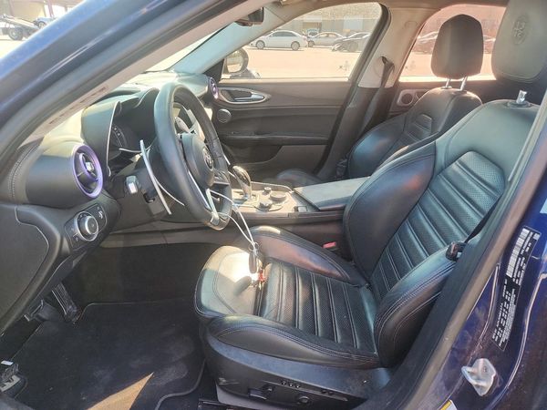 2017 ALFA ROMEO GIULIA TI RWD