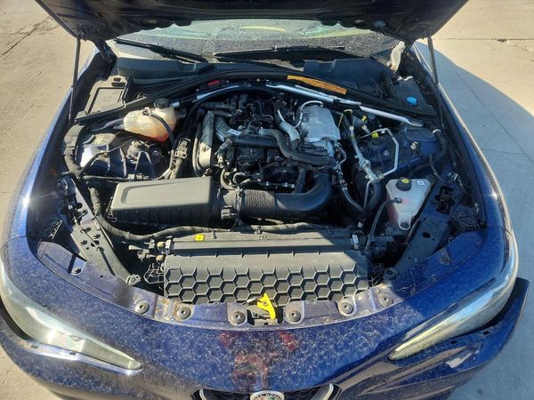 2017 ALFA ROMEO GIULIA TI RWD