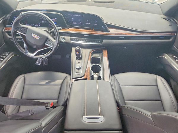 2022 CADILLAC ESCALADE Luxury