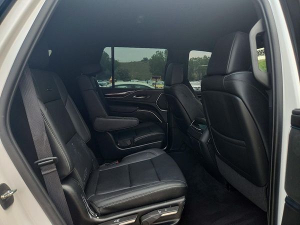 2022 CADILLAC ESCALADE Luxury